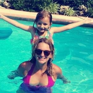 Meet your Posher, Claire